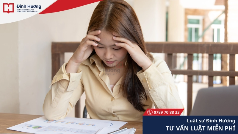 nên thuê luật sư đát đai đối với các vụ việc phức tạp hoặc bạn không am hiểu luật đất đai 